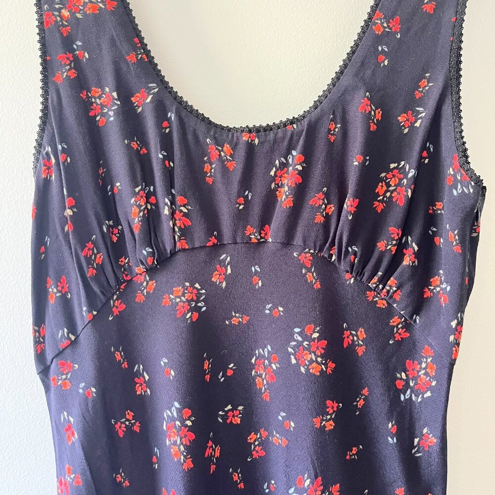 Rumored 'North Country' midi dress in Spanish Poppy (navy / red floral), size S - Picture 3 of 10